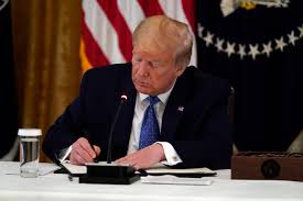 Coronavirus stimulus: Trump signs executive orders extending benefits